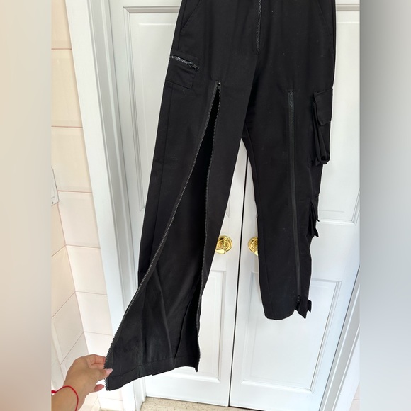 Danielle Guizio Zippered Cargo Black Pants - Picture 12 of 16